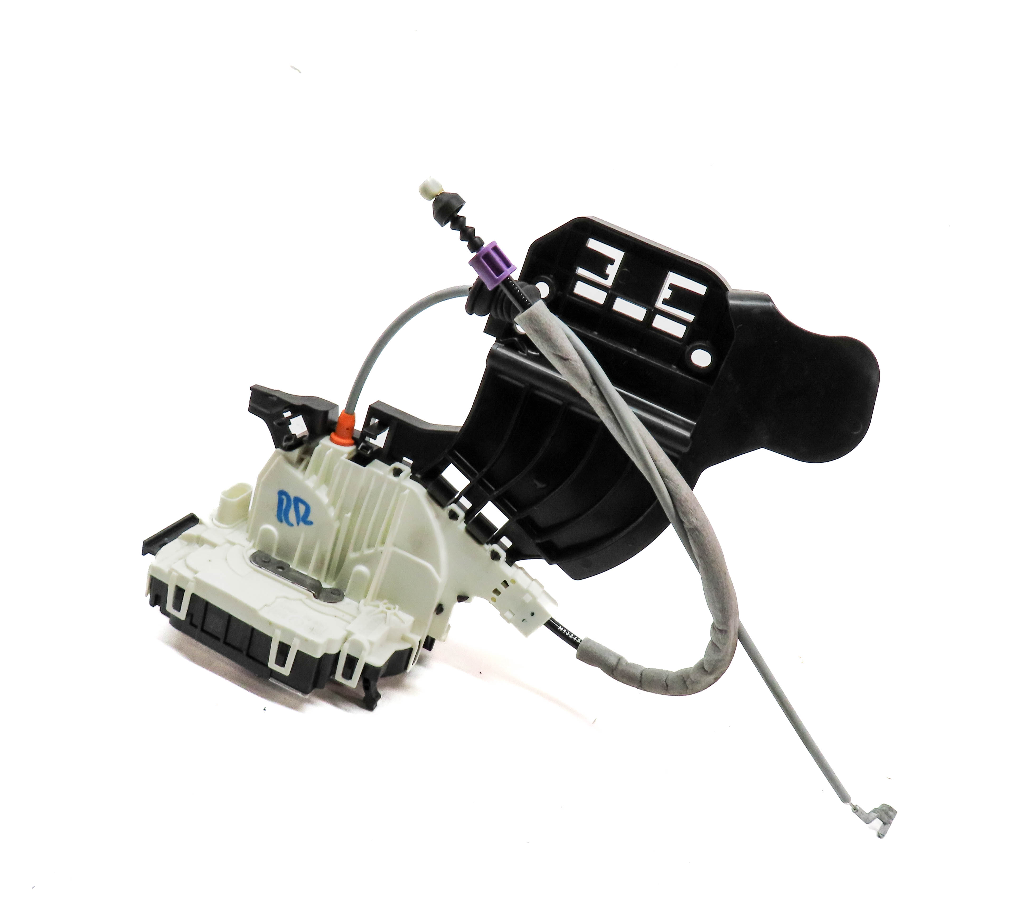 11-19 MERCEDES E350 GL350 GL450 GL550 CLK250 GLK350 ML350 RIGHT REAR DOOR LATCH — exact item pictured